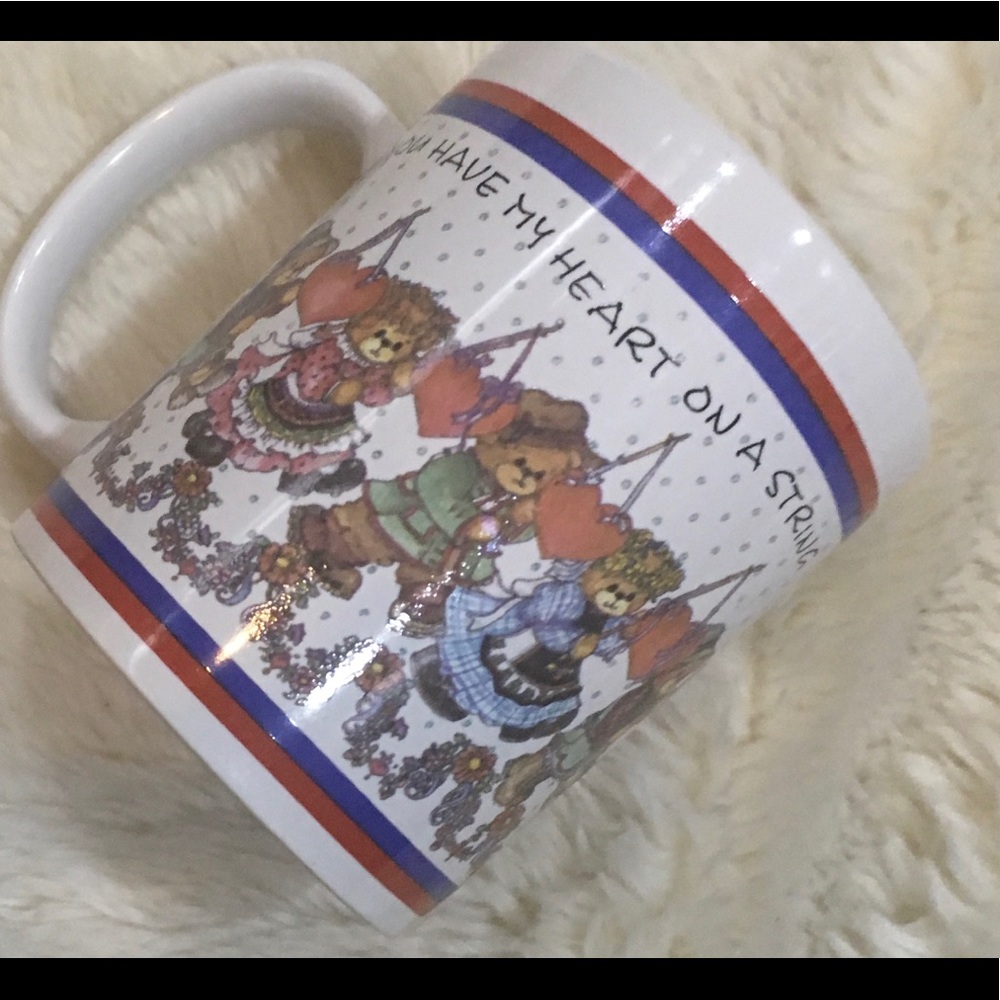 FREE Heart on a string teddy bear valentines mug